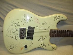90's STR*T COPY-SIGNED by LYNCH MOB-VIXEN-TSOL-LEGS DIAMOND-GARY CHERONE & MORE
