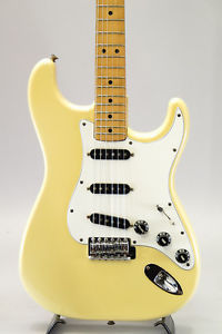 Fender USA 1981 Stratocaster International Color Series Arctic White E-guitar