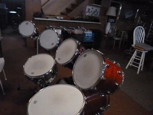 80's LUDWIG 7 PC DRUMSET - $1700