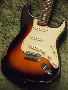 Fender Mexico Road Worn Stratocaster 3 Color Sunburst, Regular condition