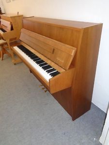 Schweizer Qualitätsklavier Burger & Jacobi - fachmännisch überholt - Model 108