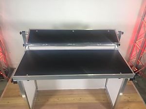 DJ Tisch "Showstand 1" 1,33 Meter inkl. Case Ersparnis gegenüber Einzelkauf