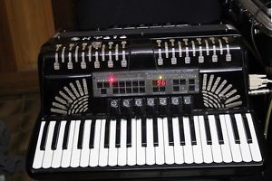 TITANO 120 BASS PIANO ACCORDION WITH MIDI & FULLY SERVICED