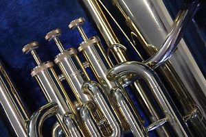 Yamaha YEP201 Euphonium Horn YEP 201 Baritone w Hard Case & Mouthpiece NICE ONE!