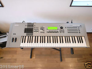 Yamaha MOTIF 6 61-Key Original MOTIF Classic with original case
