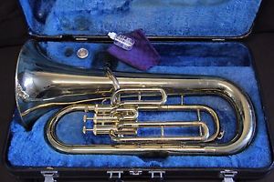 Yamaha YEP201 Euphonium Horn YEP 201 Baritone w Hard Case & Mouthpiece