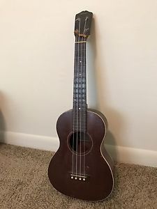 1920s Gibson UK-2 Tenor Ukulele