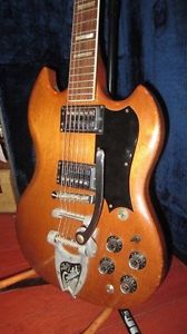 Vintage 1973 Guild S-100 Electric Guitar w/ Original Guild Bigsby Original Case