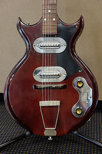 Magnatone Mark IV Electric Guitar w/Case 1950s