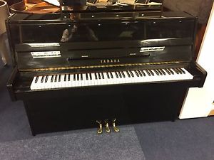 Yamaha C110 upright acoustic piano - GREAT BUY!