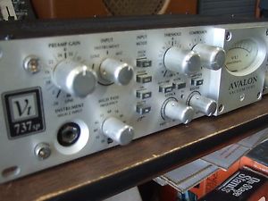 Avalon VT737SP Vacum Tube Preamp