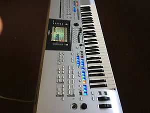 Yamaha Tyros 4 arranger keyboard