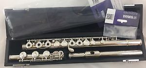 Beautiful Yamaha YFL 381 Intermediate Open Hole Flute! Ready to Play!!