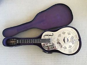 Vintage 1932 National Style O