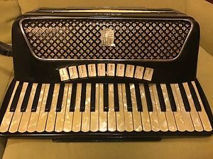 Accordion Catena 120 bass  Dallape Giulietti Scandalli See Vídeo