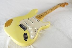Fender STRATOCASTER (1980 Neck) guitar w/gigbag/456