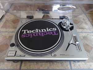 TECHNICS SL 1200mk2  PROFESSIONAL DIRECT DRIVE TURNTABLE + ORTOFON CONCORDE