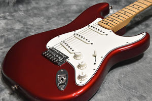 Fender Standard Stratocaster Tint UG Candy Apple Red, Regular Condition