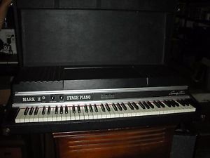 1979  Fender Rhodes Mark II Stage Piano Keyboard 73 Plays & Sounds Great!