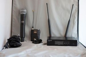 SHURE QLXD4 With QLXD1 and QLXD2 Mics