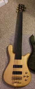 Warwick Streamer Bass Guitar 5 String Fretless German