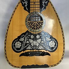 Luit - Mensuurlengte: 72,5 cm Egeïsche eilanden-versie (incl. Kreta) en vasteland eromheen -  - Musical instrument - Greece - 1974 image 1