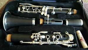 Buffet Crampon E11 wood professional clarinet with Vandeven 5RV mouthpiece