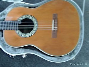 1982 Ovation Classical Guitar Model 1113   Gold Tuners  Deep Bowl