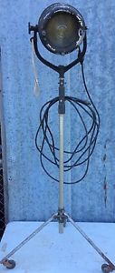 1930's VINTAGE BEATTIE HI-LITE HOLLYWOOD THEATER MOVIE ADJUSTABLE SPOT LIGHT