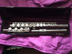 Yamaha 461 Solid Silver Flute Open Hole bfoot Model