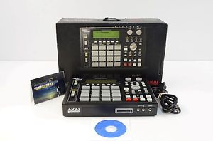 AKAI MPC1000 Music Production Center  w/ 128MB Card - In Box