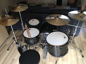 Ddrum Drum Kit + Zildjian Cymbals + Tama Speed Cobra Double Pedals