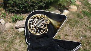 DOUBLE FRENCH HORN SELMER  MADE IN  USA  CONN  LACQUER GOOD  HIGH COMPRESSION
