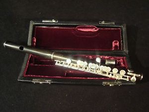 Haynes - Wood with Silver Key Mechanism - Professional Piccolo