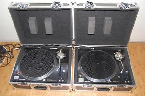 2x Technics 1210 M5G's W/ Odyssey Cases L@@@@@K!!!