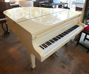 SOJIN DG-1 Baby Grand Piano with White Finish   FREE DELIVERY within 75 miles