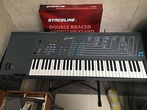 Emu Emax Digital Sampling Keyboard