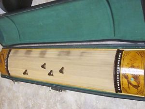 16 string Koto in hardshell case-vintage,high-end,beautiful,great shape