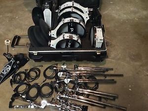 ROLLAND  V Drums w/hard case & carry bag (TD8 see description)