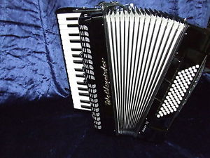WELTMEISTER Achat 72 Akkordeon mit Koffer Stylish Look schwarz