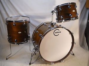Outstanding Vintage 1974 L.A. Camco Walnut Lacquer 3-PC Drum Outfit 24",16",14"