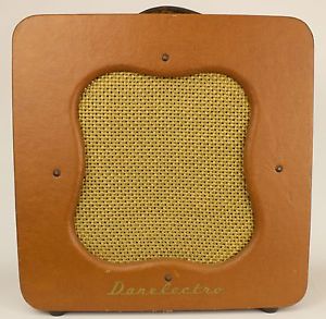 Vintage 1951 Danelectro Leader Guitar Amplifier