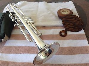 Yamaha YTR-738 Professional Trumpet -      Schilke  (Clone X-3)