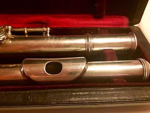 BONNEVILLE A. VINTAGE FLUTE