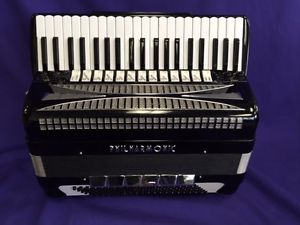 PHILHARMONIC PROFESSIONAL ACCORDION 4/5  HM REEDS