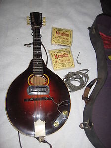 Vintage Gibson Early 1930's  Mandolin Beautiful #852 with Original Hardcase