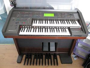 Yamaha EL90 Organ