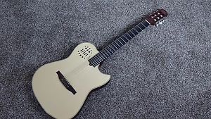 Godin Multiac SA Nylon 6 Natural w/ Bag/ MEMORIAL DAY SALE