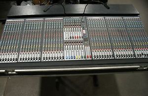 Allen & Heath GL2800M 48 Channel Monitor Mixing Console Built-in Splitter w/case