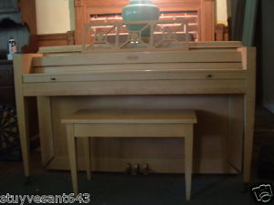 piano Winter and Company Musette  Piano, good condition great sound